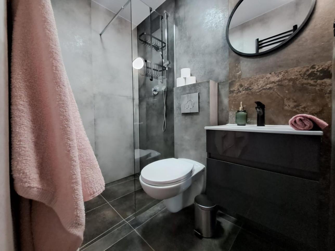 Dk Hotelove Apartment